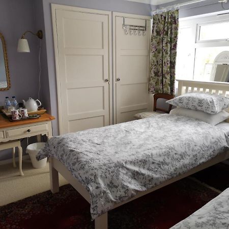 อัพเดอะดาวน์ บีแอนด์บี Bed & Breakfast เซเวโนคส์ ภายนอก รูปภาพ